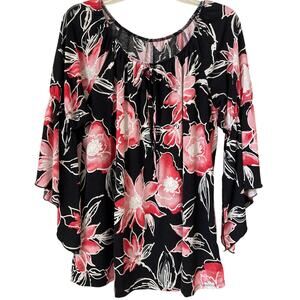 XL Top Scoop Neck 3/4 Open Sleeves, Slightly Scooped Hem Black W Coral Flowers